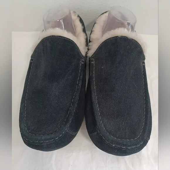 Ugg Slippers Loafers Moc Black Suede Leather Men's Size 11 - Picture 3 of 12